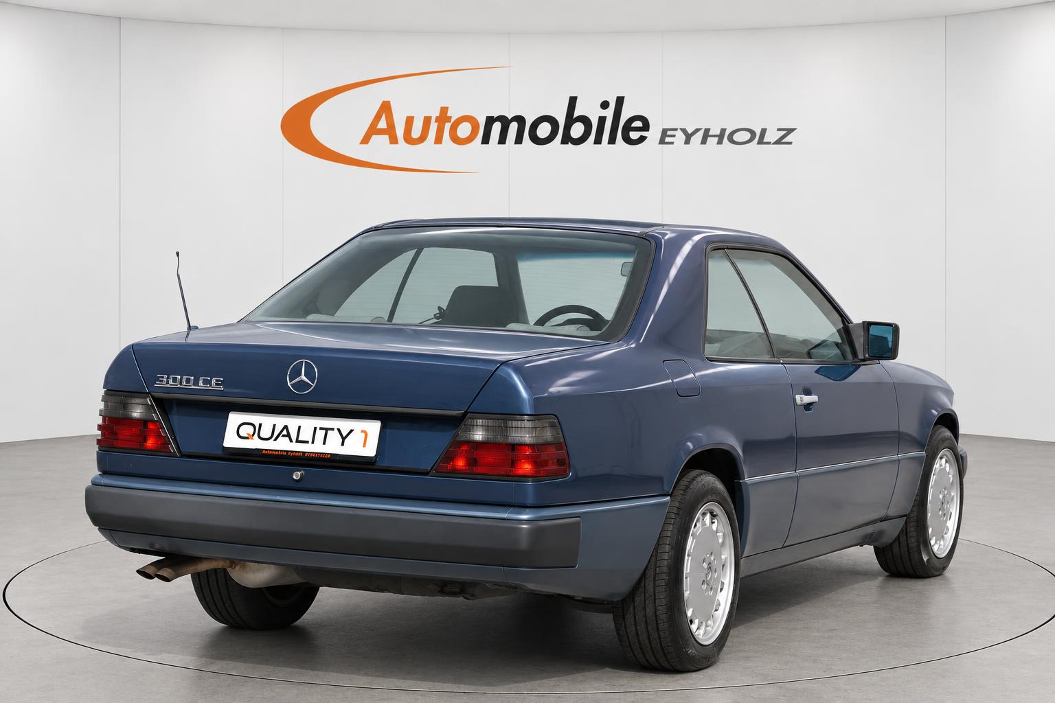 MERCEDES-BENZ 300 CE-image-6