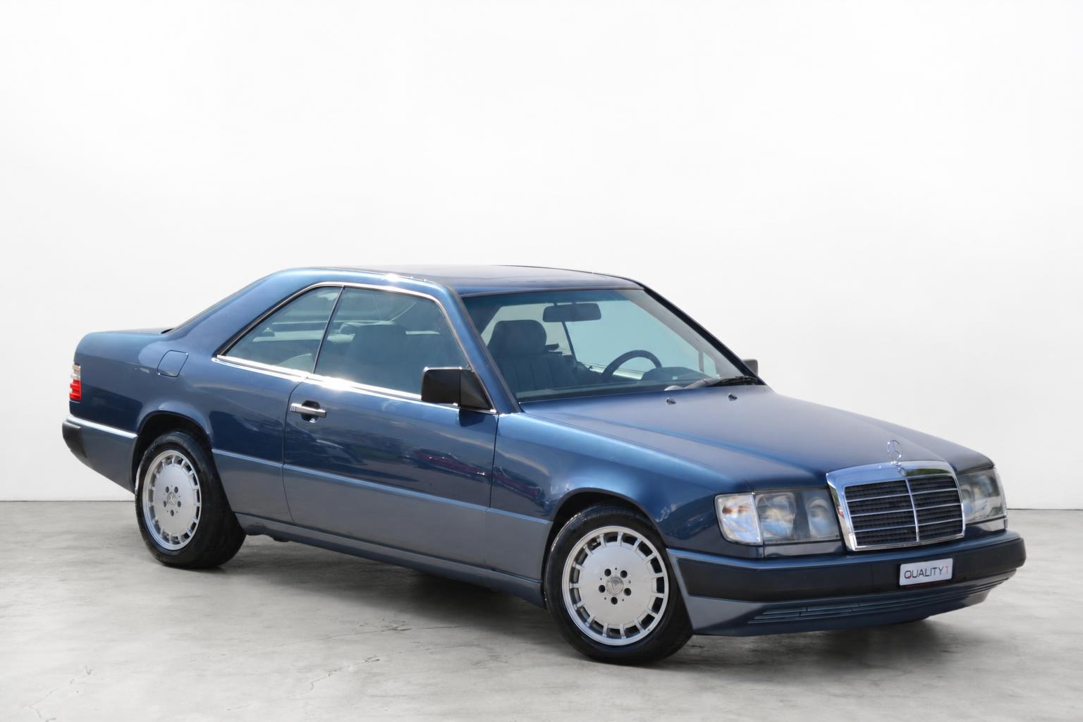 MERCEDES-BENZ 300 CE-image-4