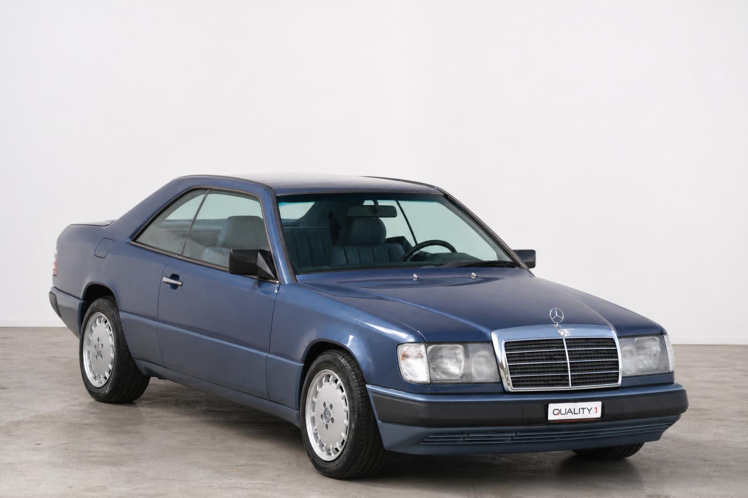 MERCEDES-BENZ 300 CE-image-3