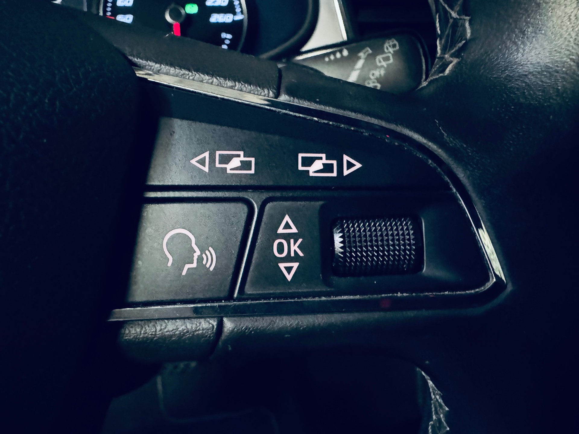 SEAT Leon ST 1.4 TSI ACT Xcellence DSG-image-26