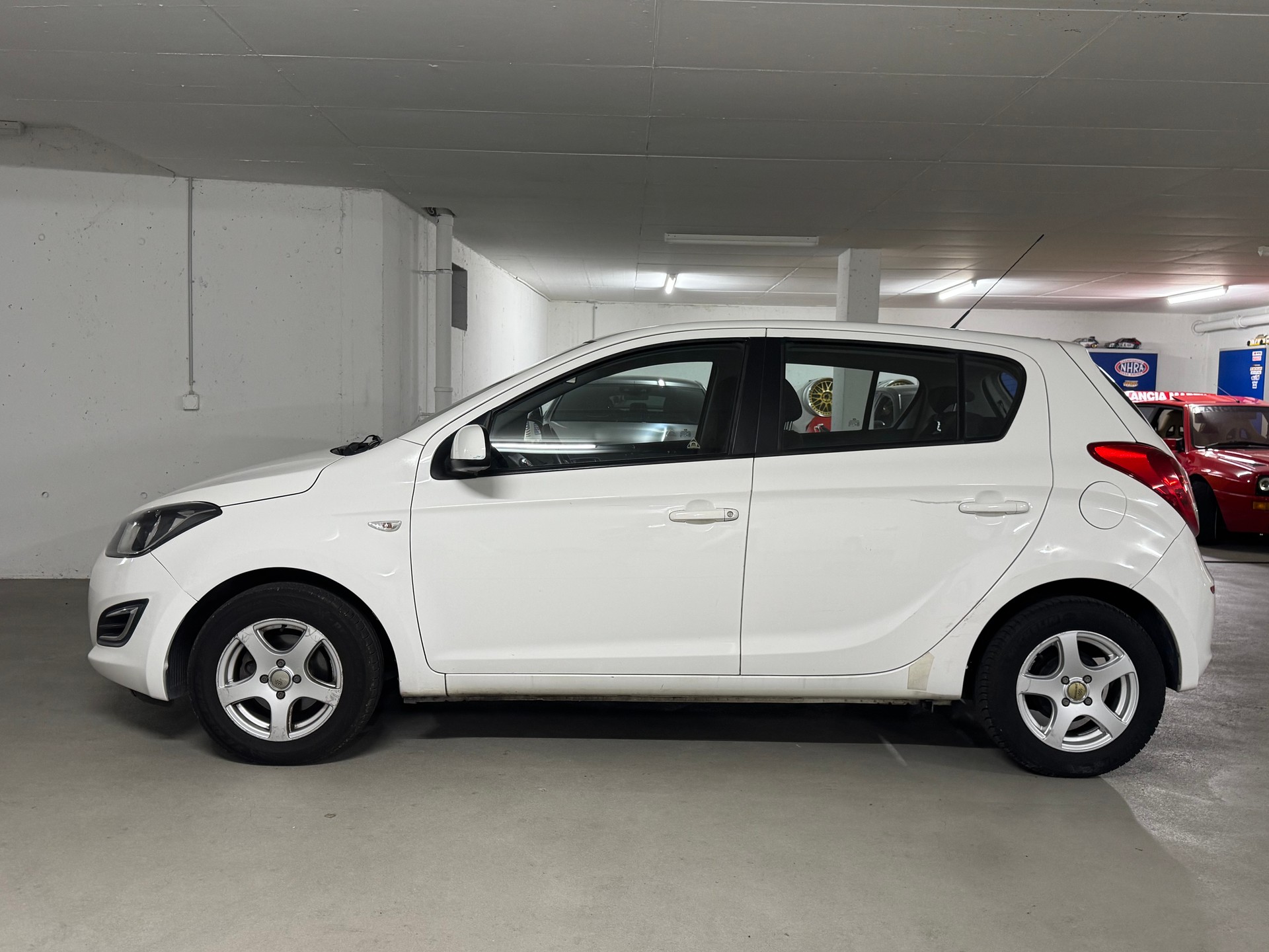 HYUNDAI i20 1.2 Comfort 2-Hand-image-3