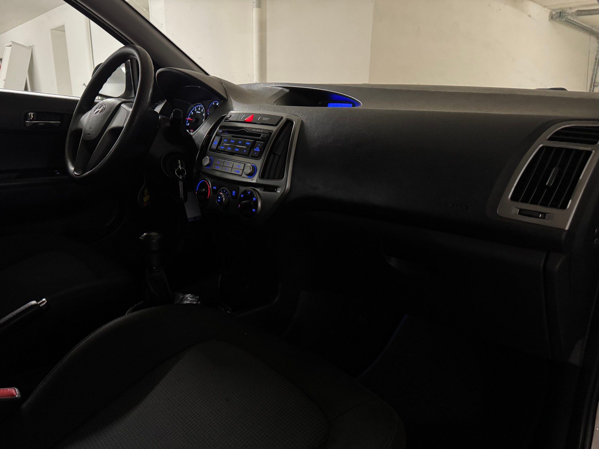 HYUNDAI i20 1.2 Comfort 2-Hand-image-11