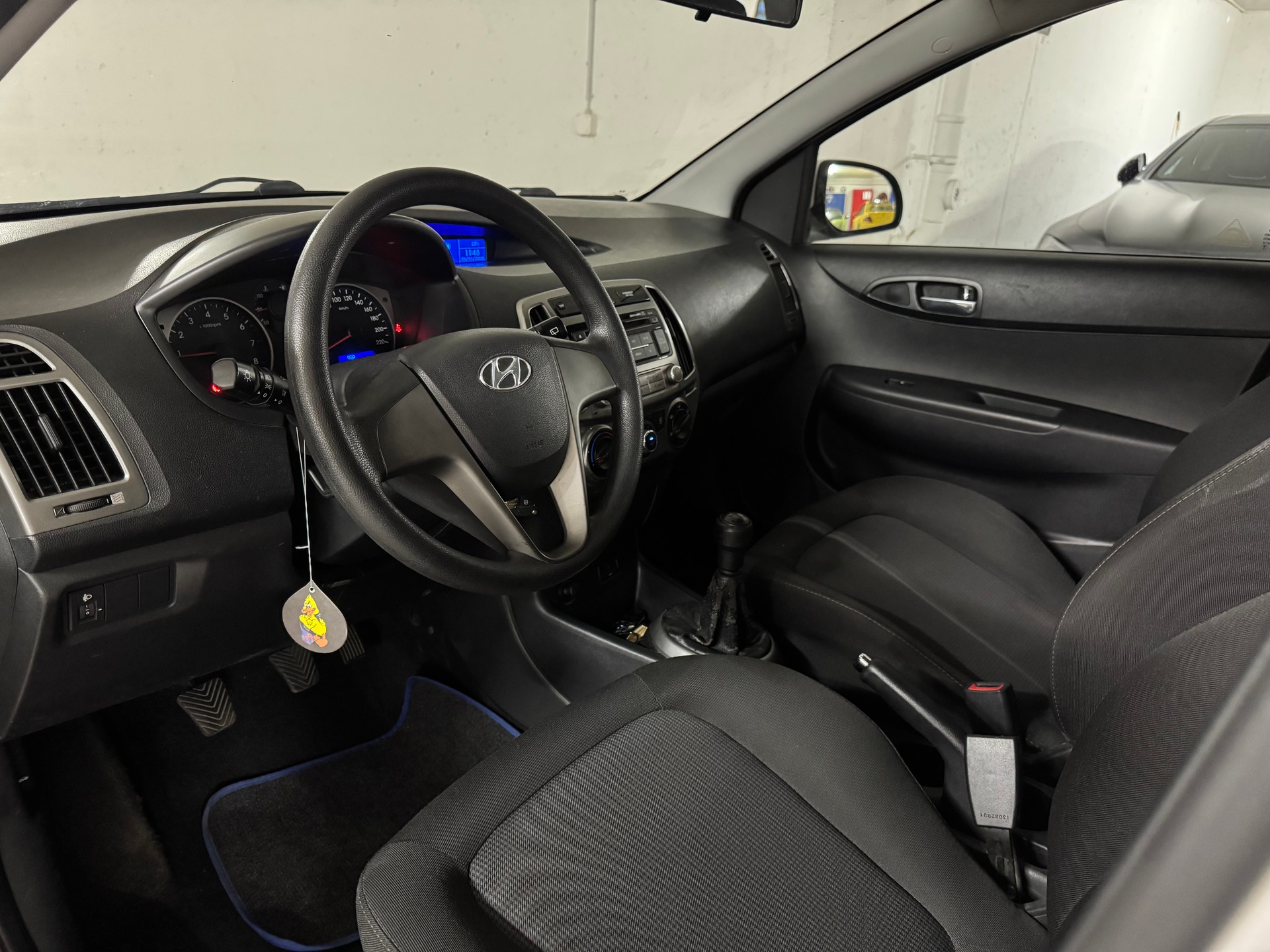 HYUNDAI i20 1.2 Comfort 2-Hand-image-7