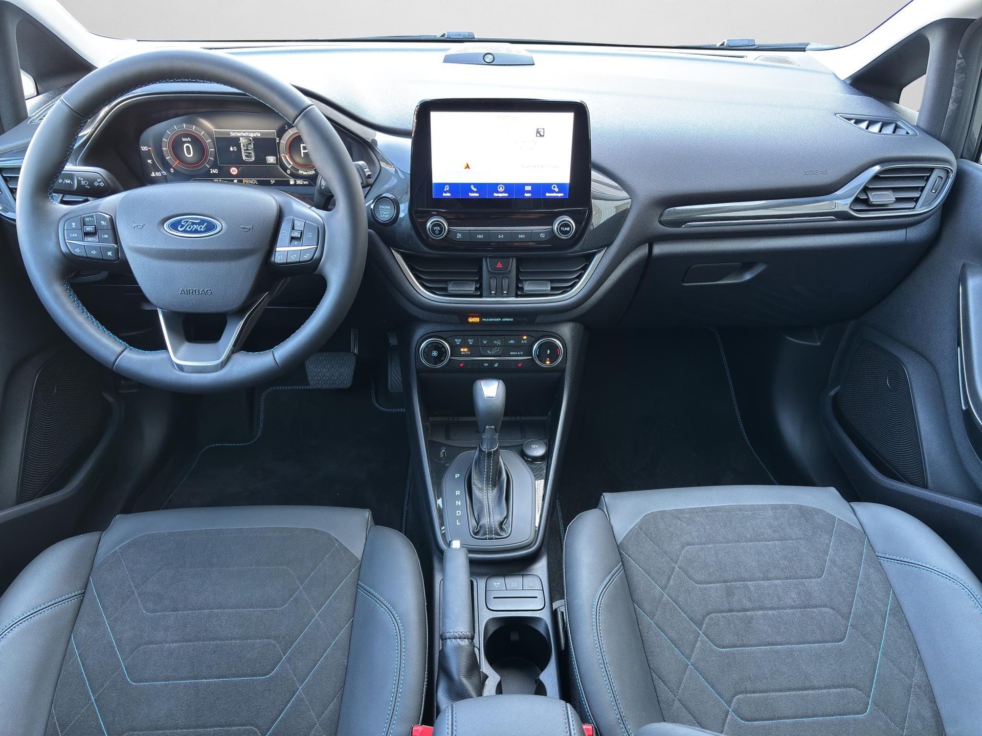 FORD Fiesta 1.0 EcoB Hybrid Active X-showroom-element-3