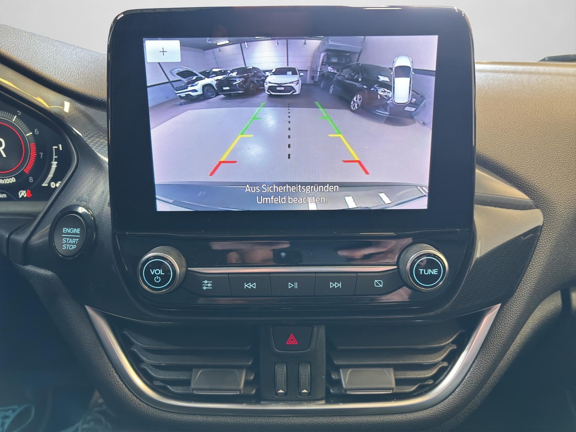 FORD Fiesta 1.0 EcoB Hybrid Active X-image-4