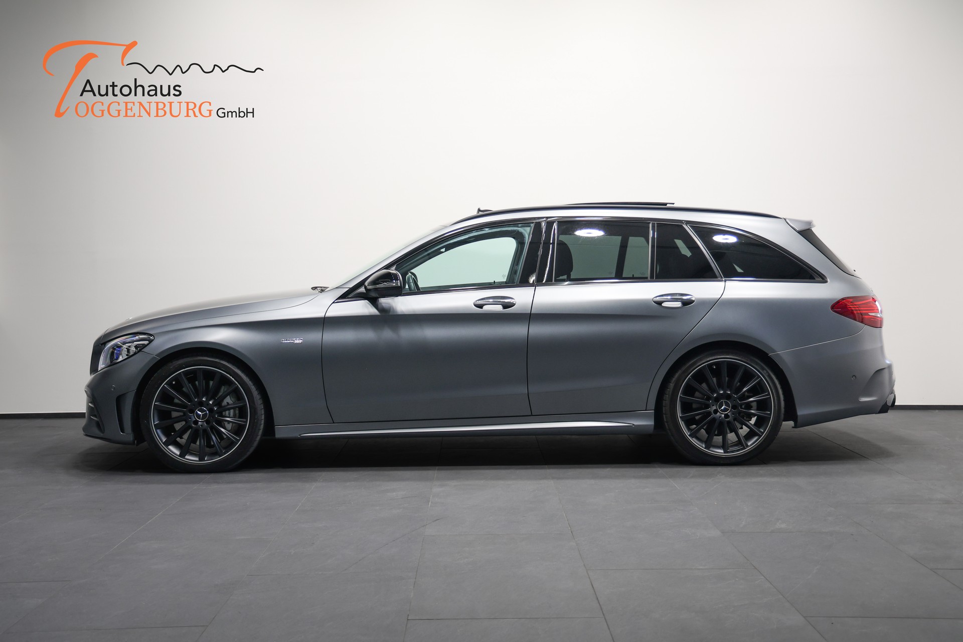 MERCEDES-BENZ C 43 AMG 4Matic 9G-Tronic *CH-Fahrzeug*Matt Grau*Facelift*AHK 1800kg*-image-10