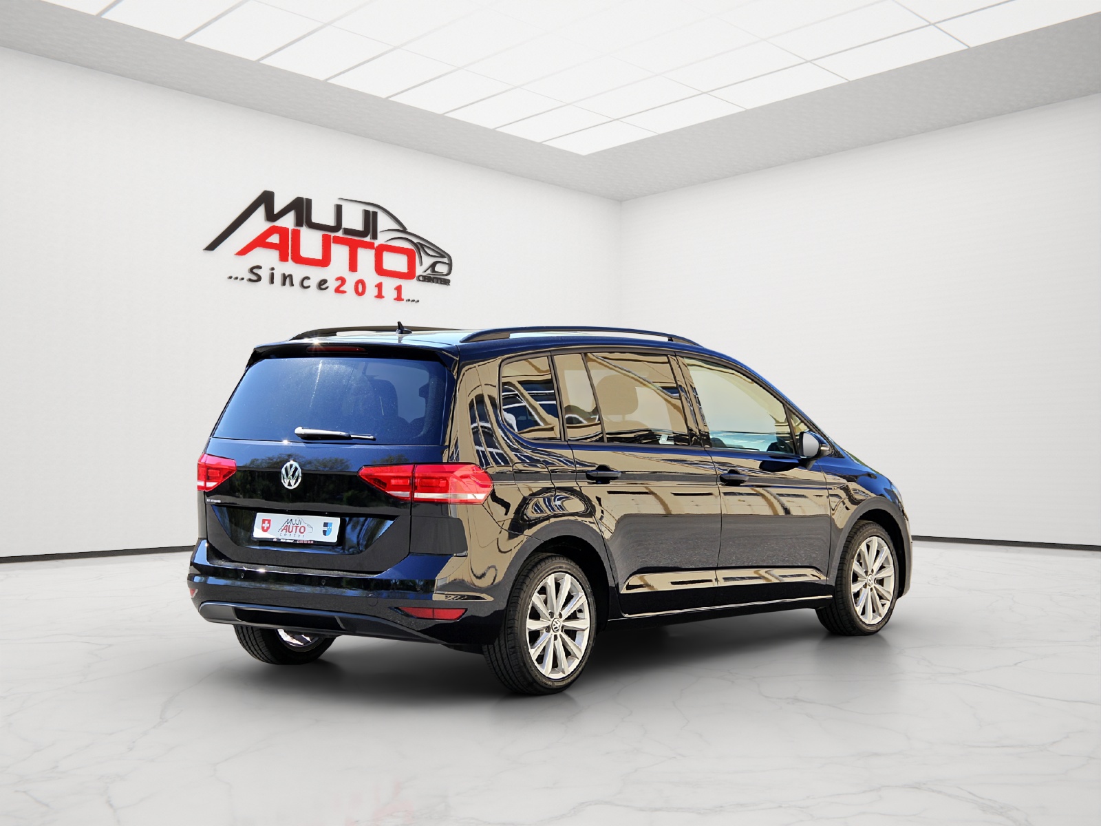 VW Touran 1.6 TDI BlueMotion Technology Trendline DSG-image-4