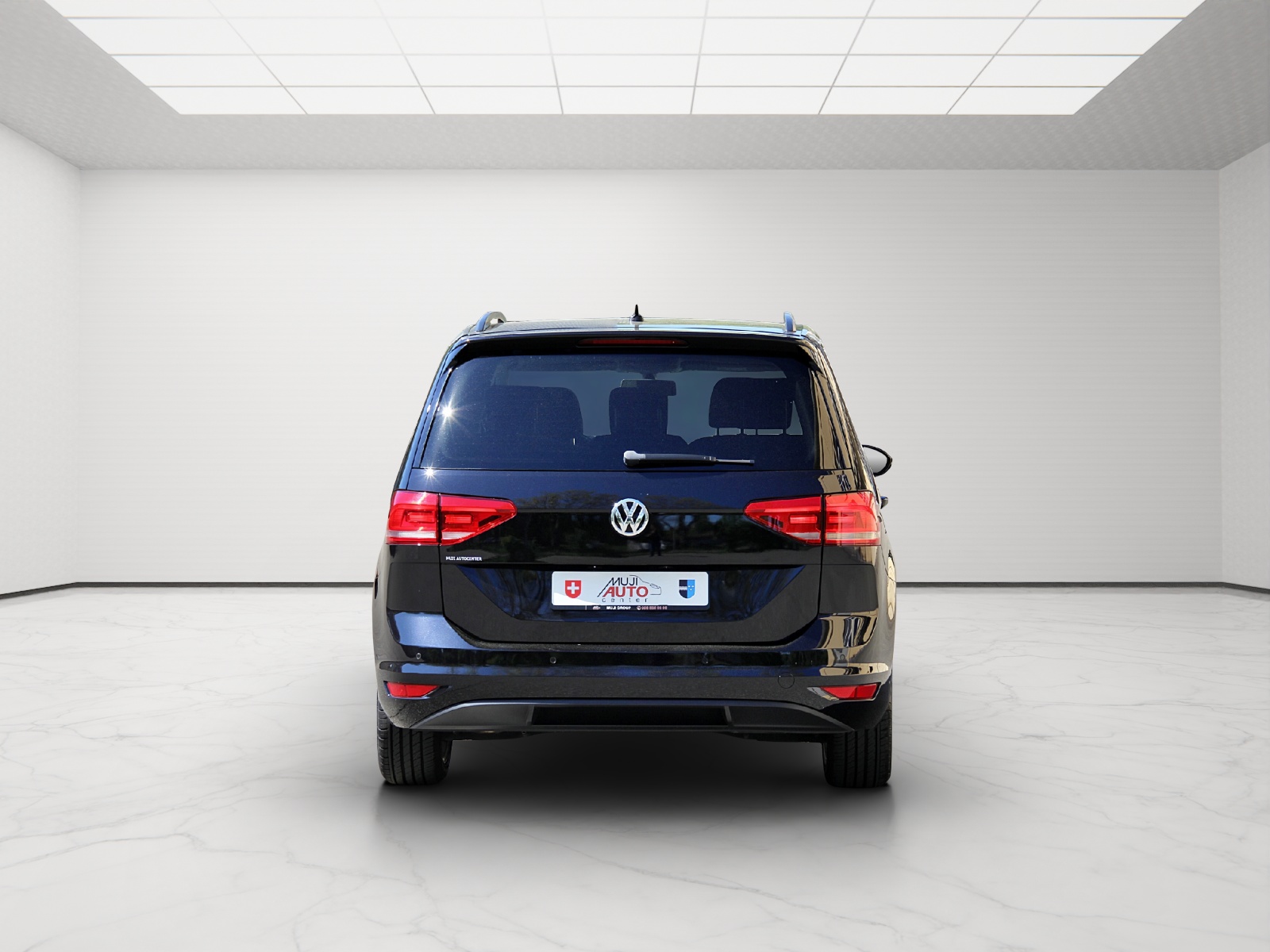 VW Touran 1.6 TDI BlueMotion Technology Trendline DSG-image-3