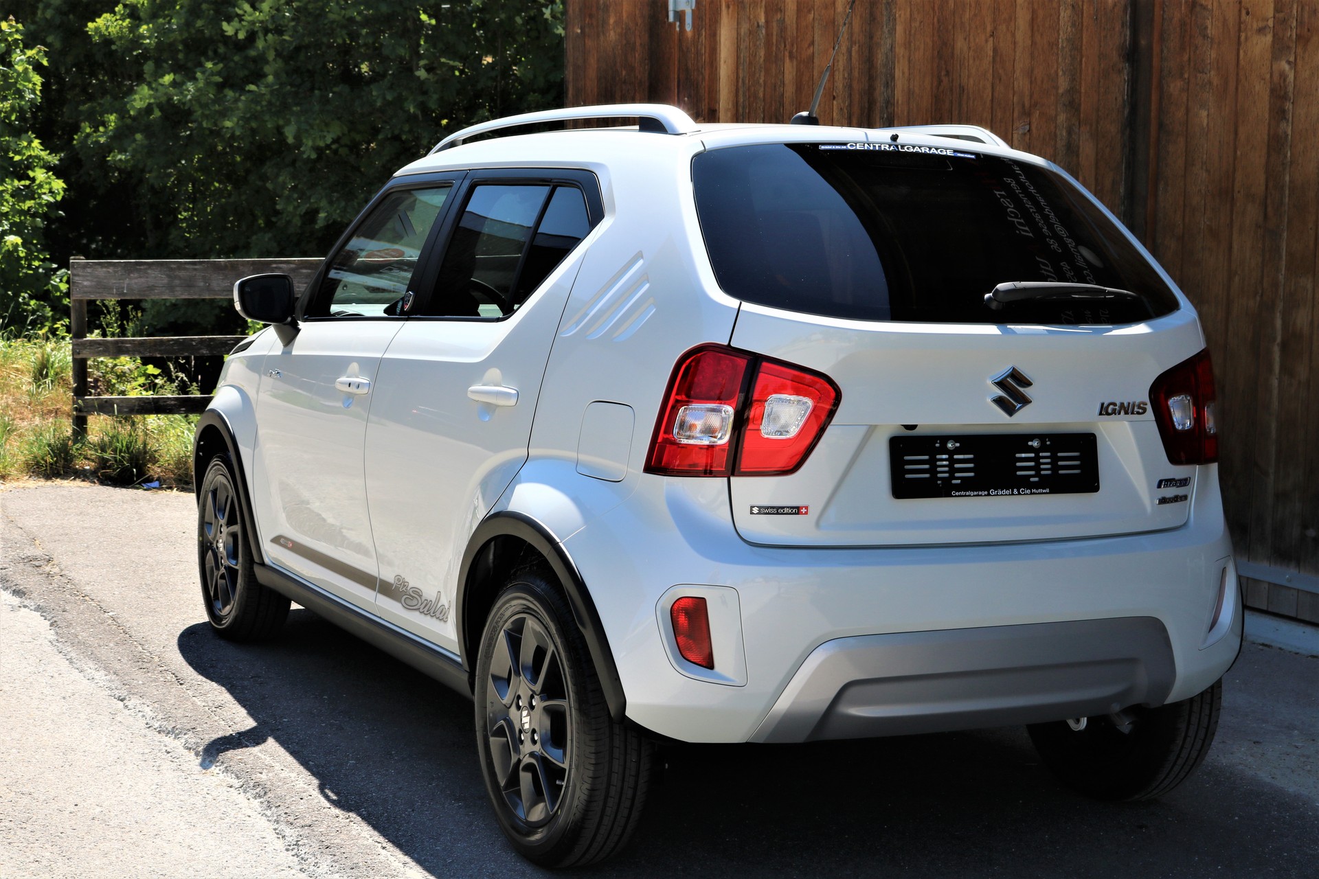 SUZUKI Ignis 1.2i Piz Sulai Top Hybrid 4x4-showroom-element-2