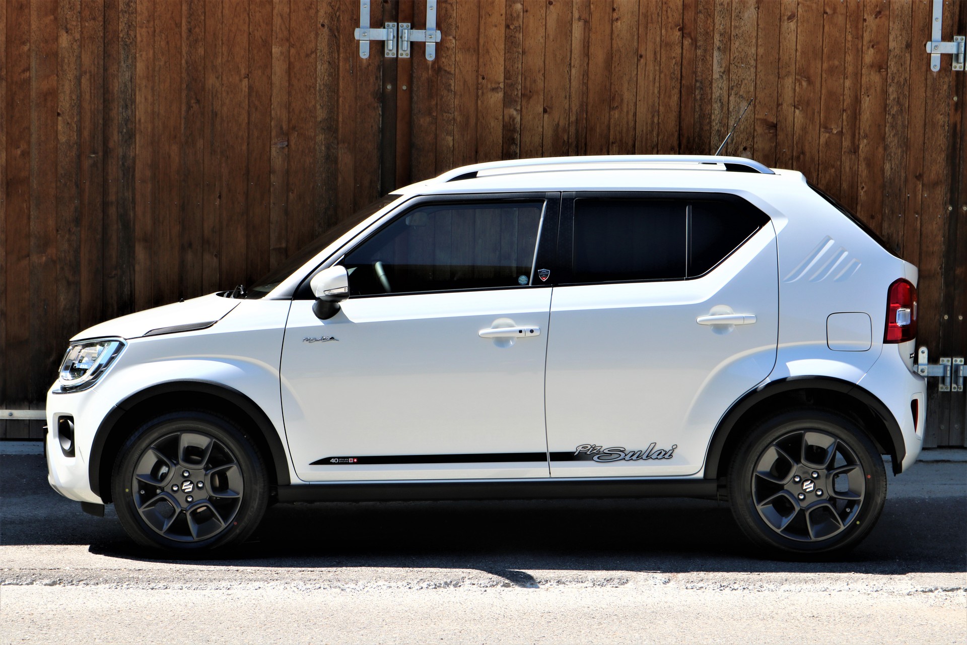 SUZUKI Ignis 1.2i Piz Sulai Top Hybrid 4x4-showroom-element-1