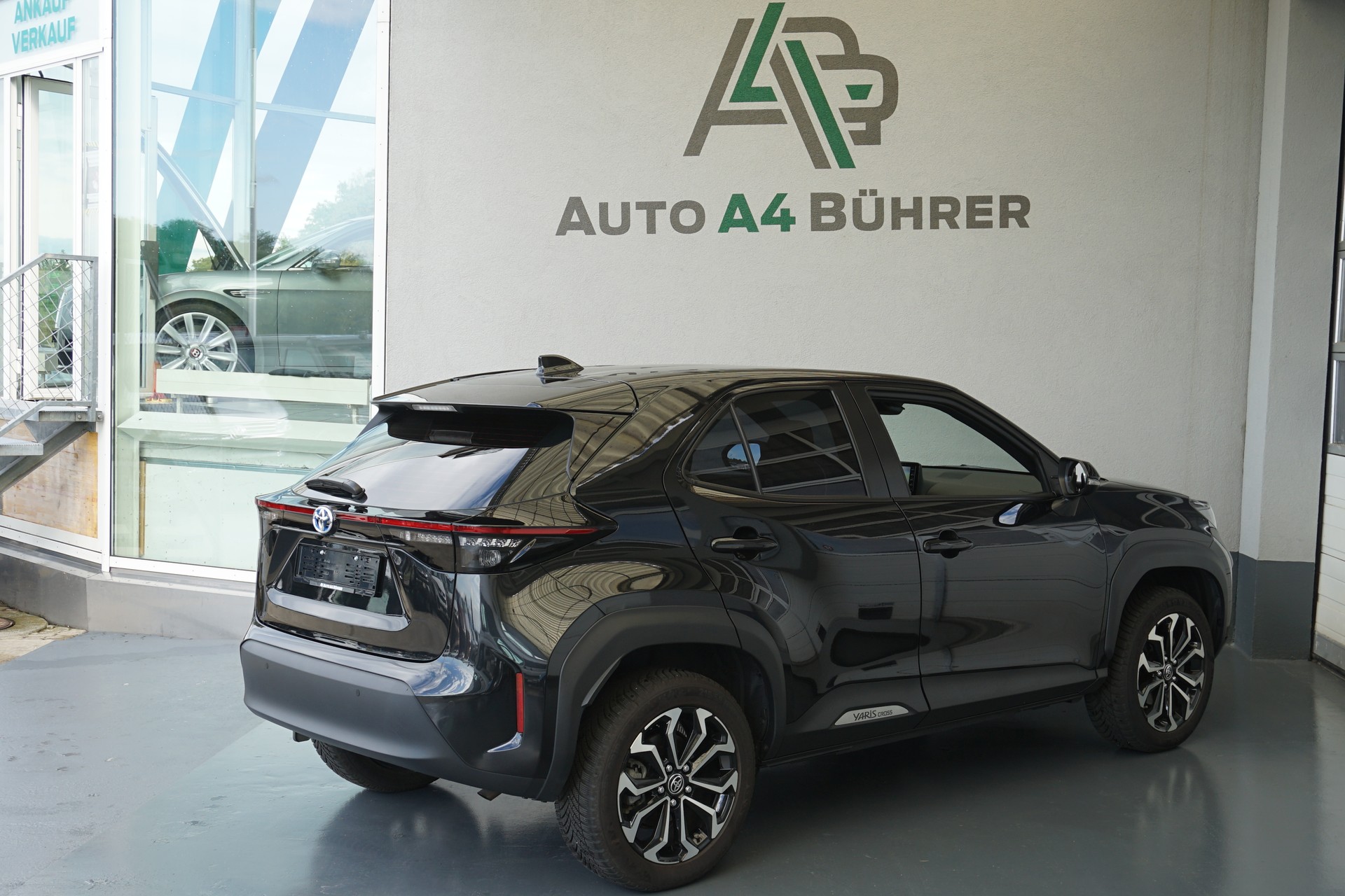 TOYOTA Yaris Cross 1.5 Trend AWD Automat Hybrid 116PS-image-7