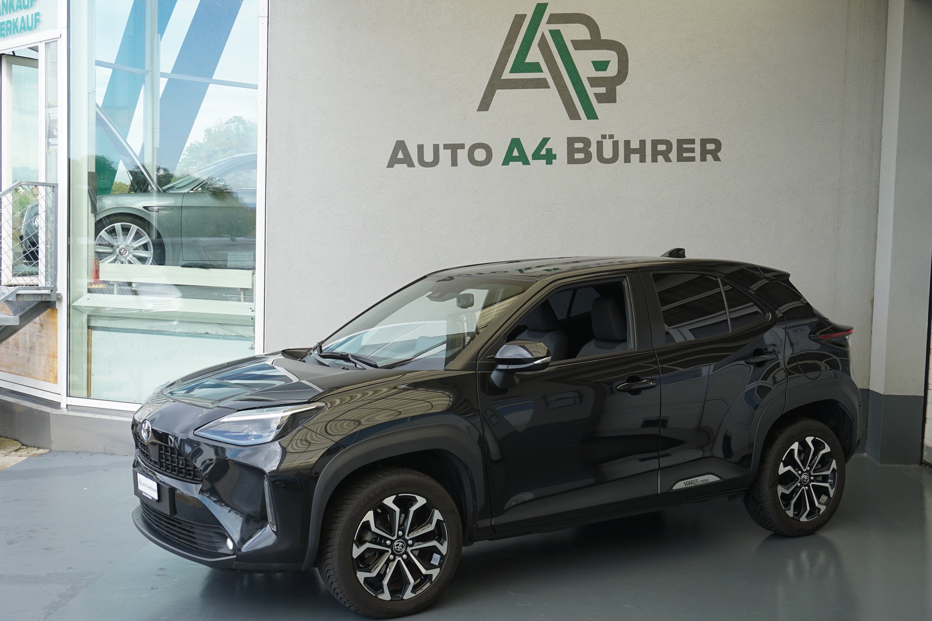 TOYOTA Yaris Cross 1.5 Trend AWD Automat Hybrid 116PS-image-3