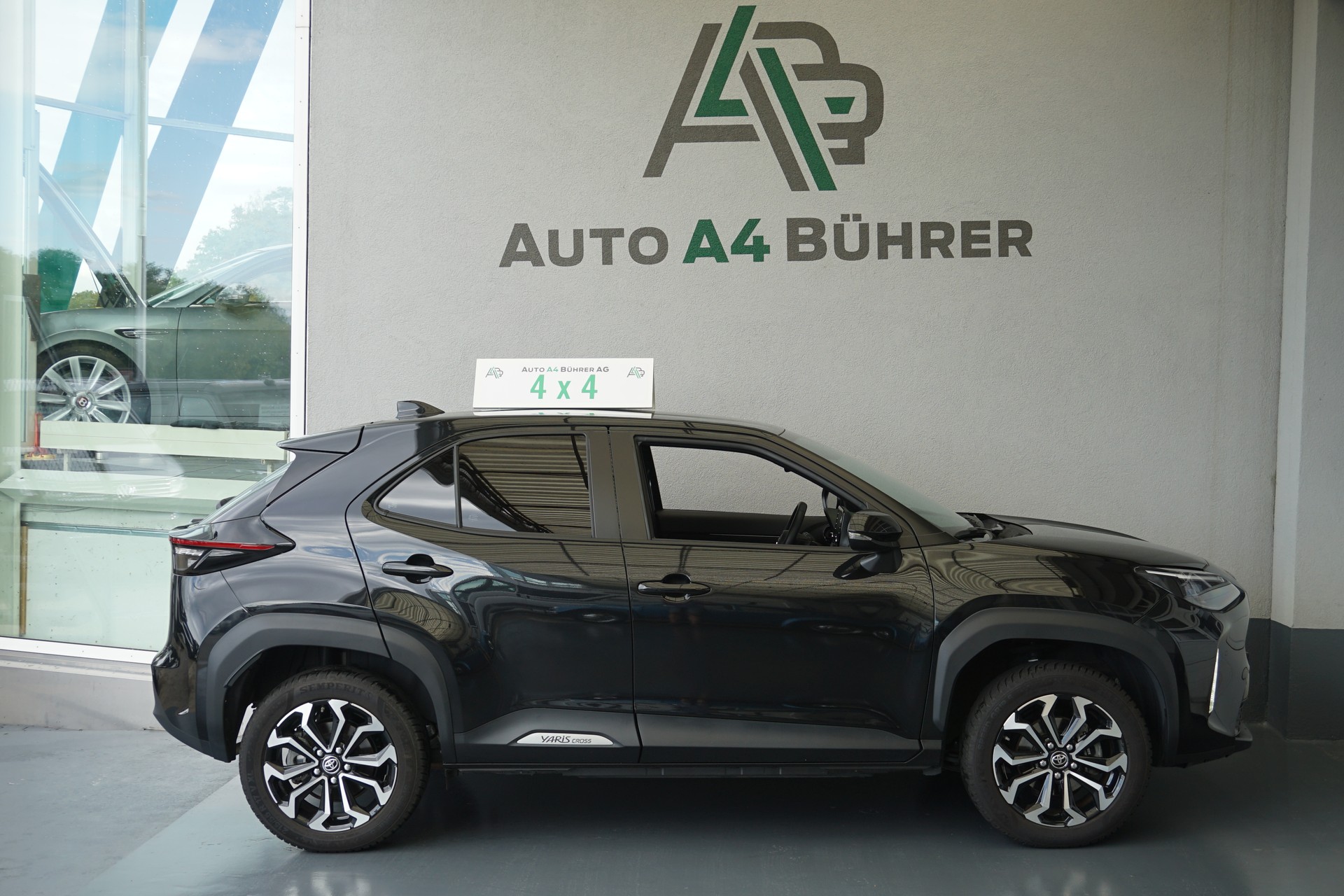 TOYOTA Yaris Cross 1.5 Trend AWD Automat Hybrid 116PS-image-4