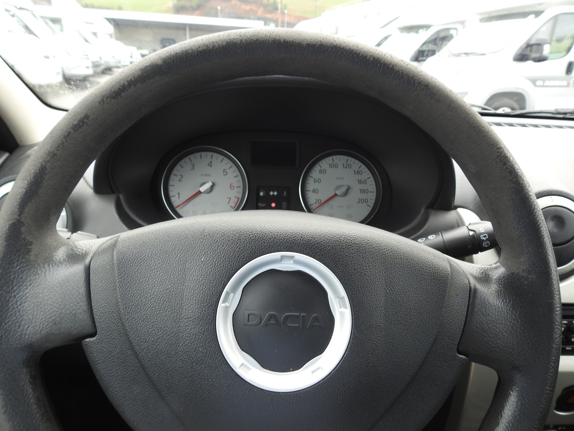 DACIA Logan 1.6 16V E85 Blackline-image-23