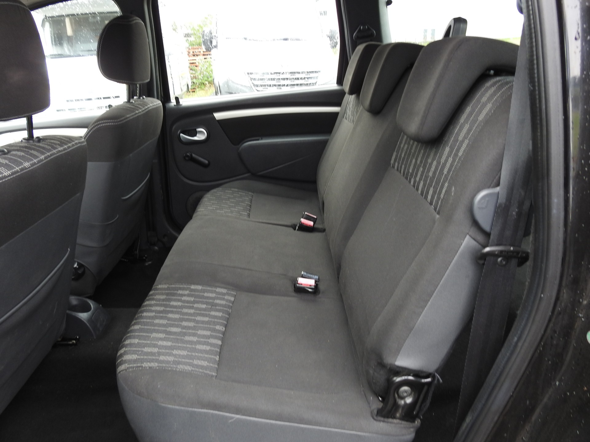 DACIA Logan 1.6 16V E85 Blackline-image-14
