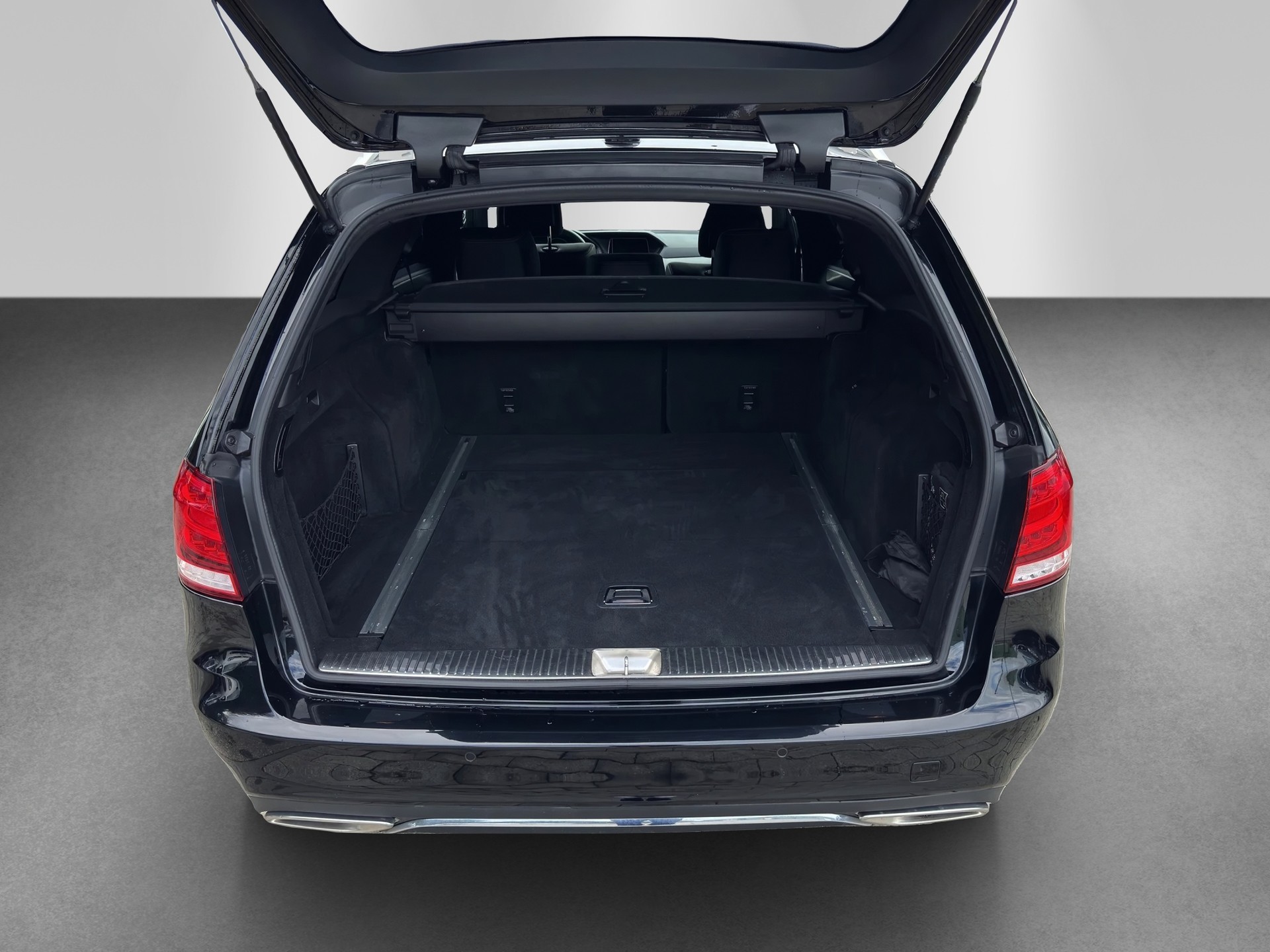 MERCEDES-BENZ E 250 BlueTEC Avantgarde 9G-Tronic-image-15