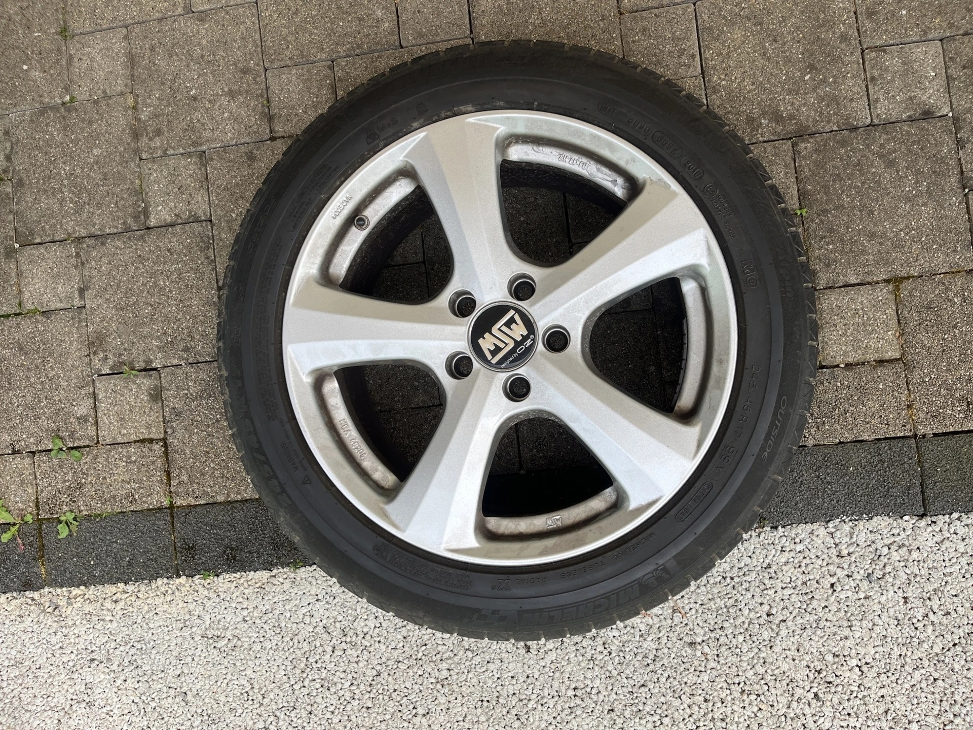 MERCEDES-BENZ E 250 BlueTEC Avantgarde 9G-Tronic-image-16
