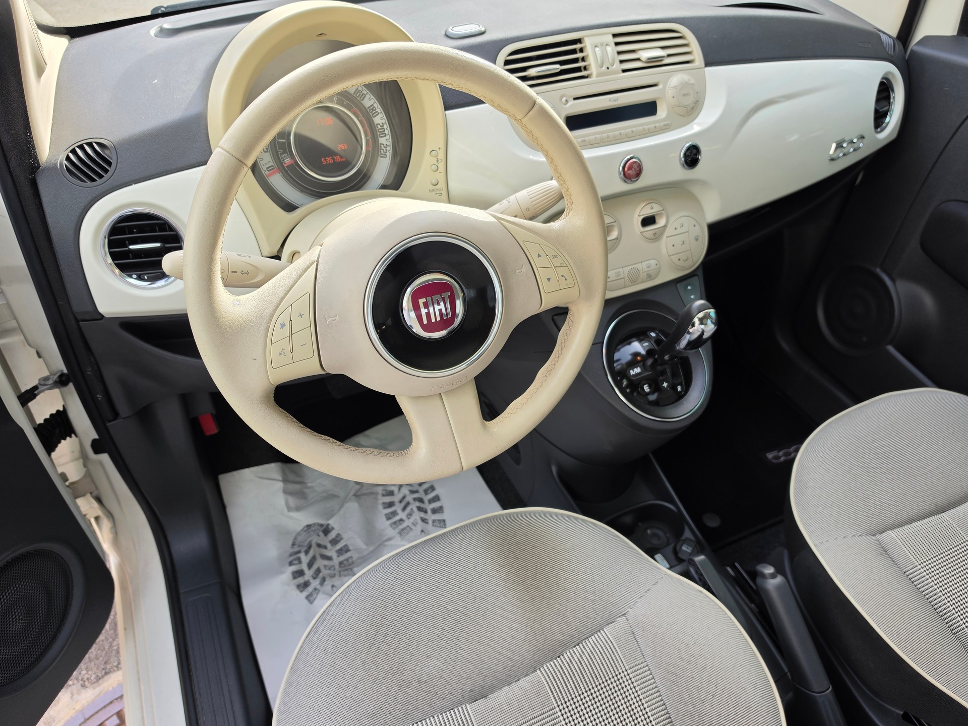 FIAT 500 1.2 Lounge Dualogic-image-10