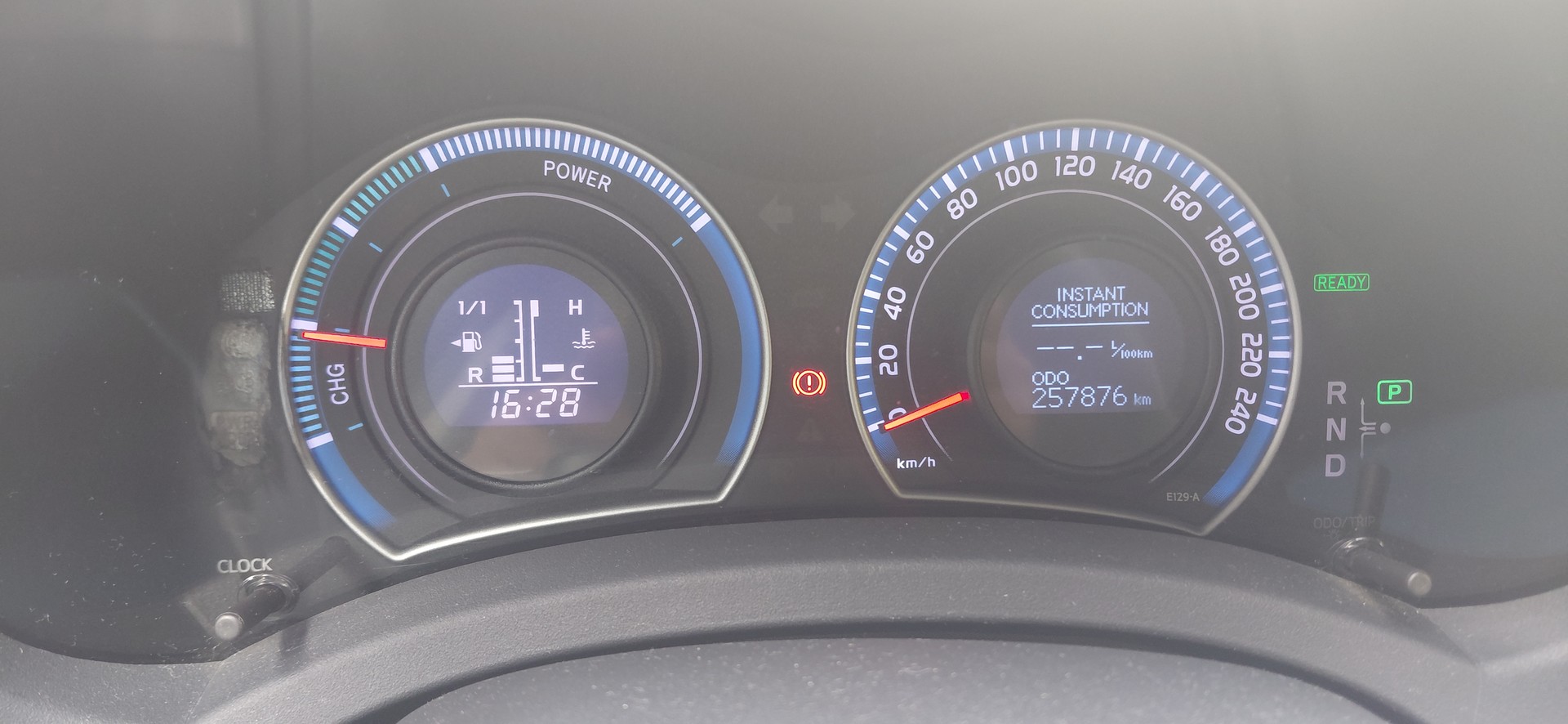 TOYOTA Auris 1.8 16V HSD Linea Luna-image-10