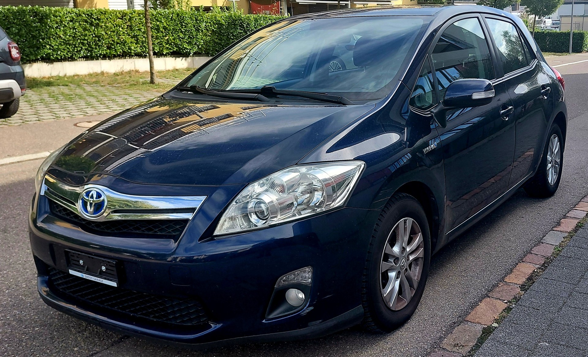 TOYOTA Auris 1.8 16V HSD Linea Luna-image-1