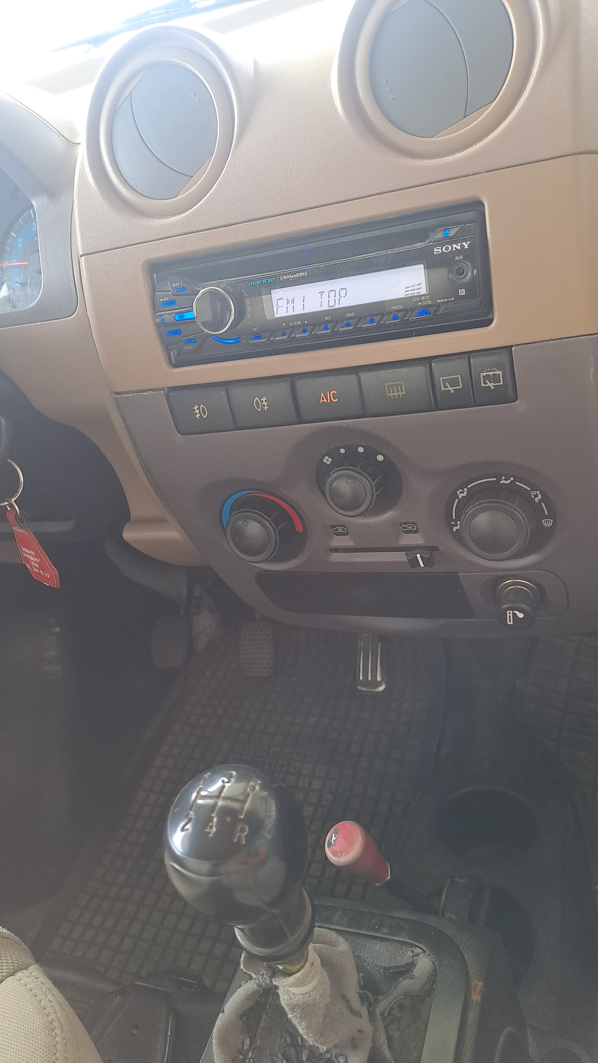 DFSK V25 Van 1.3i-image-9