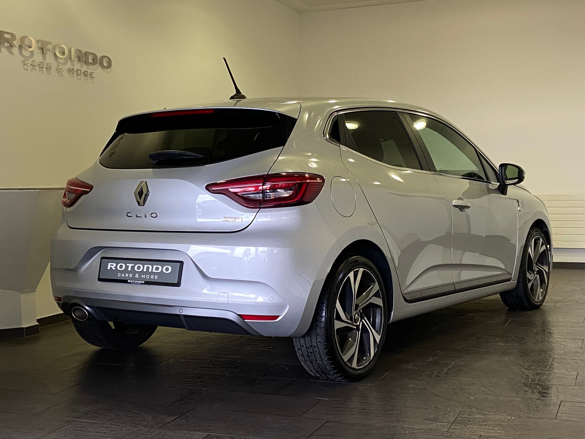 RENAULT Clio 1.3 R.S. Line EDC-showroom-element-1