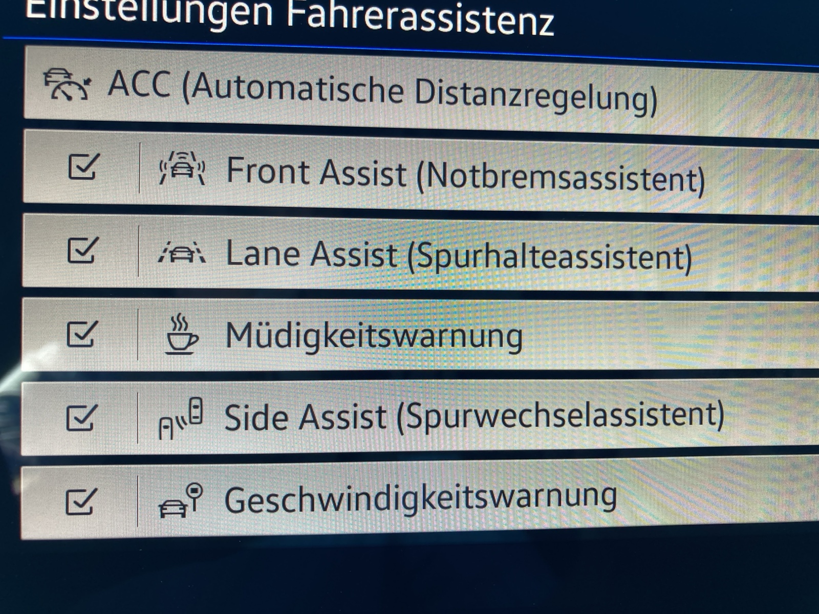 VW T-Roc 2.0 TSI R-Line DSG 4Motion-image-13