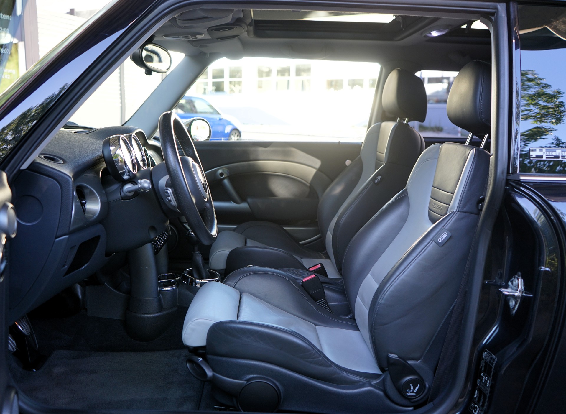 MINI Cooper S-image-4