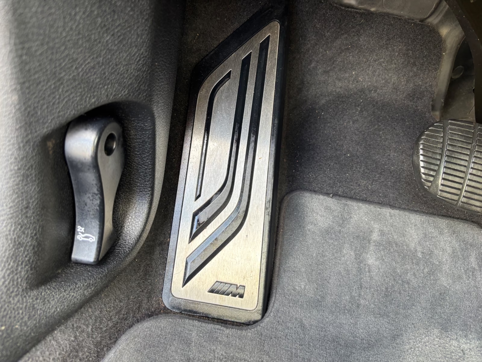BMW 220d xDrive-image-9