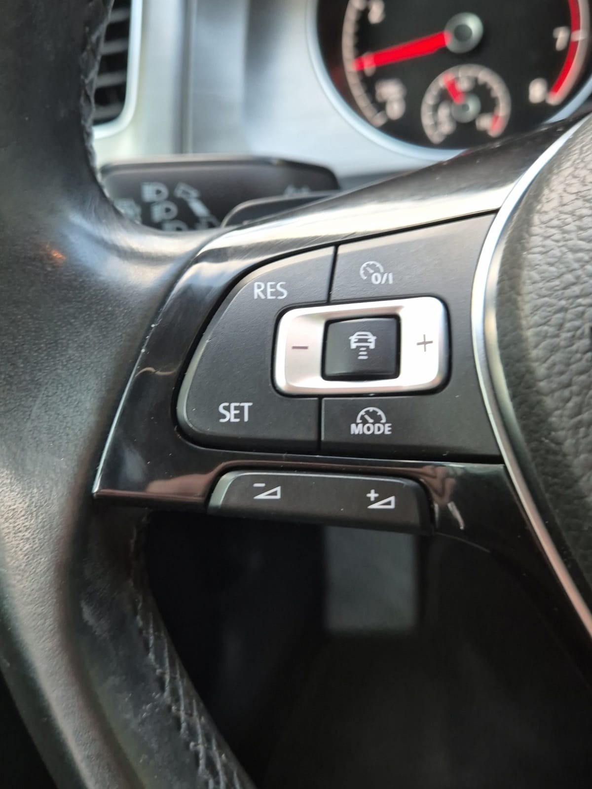 VW Golf 1.2 TSI Comfortline DSG-image-14
