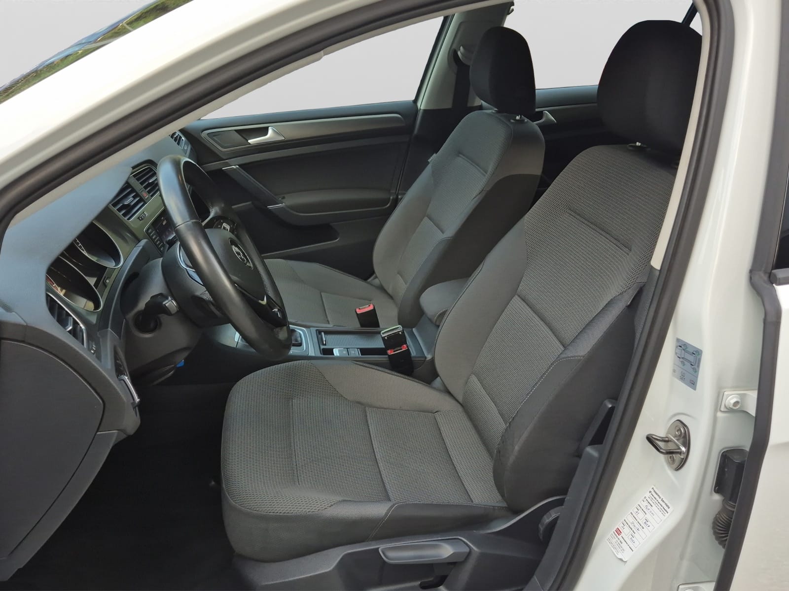 VW Golf 1.2 TSI Comfortline DSG-image-12