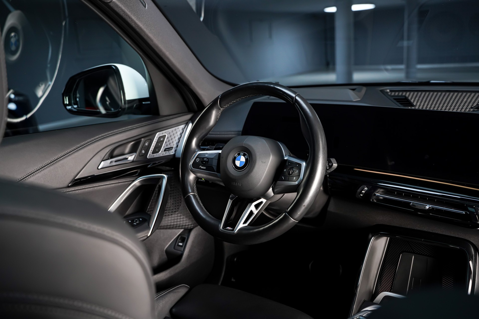 BMW X1 xDrive 23d 48V M Sport-image-20