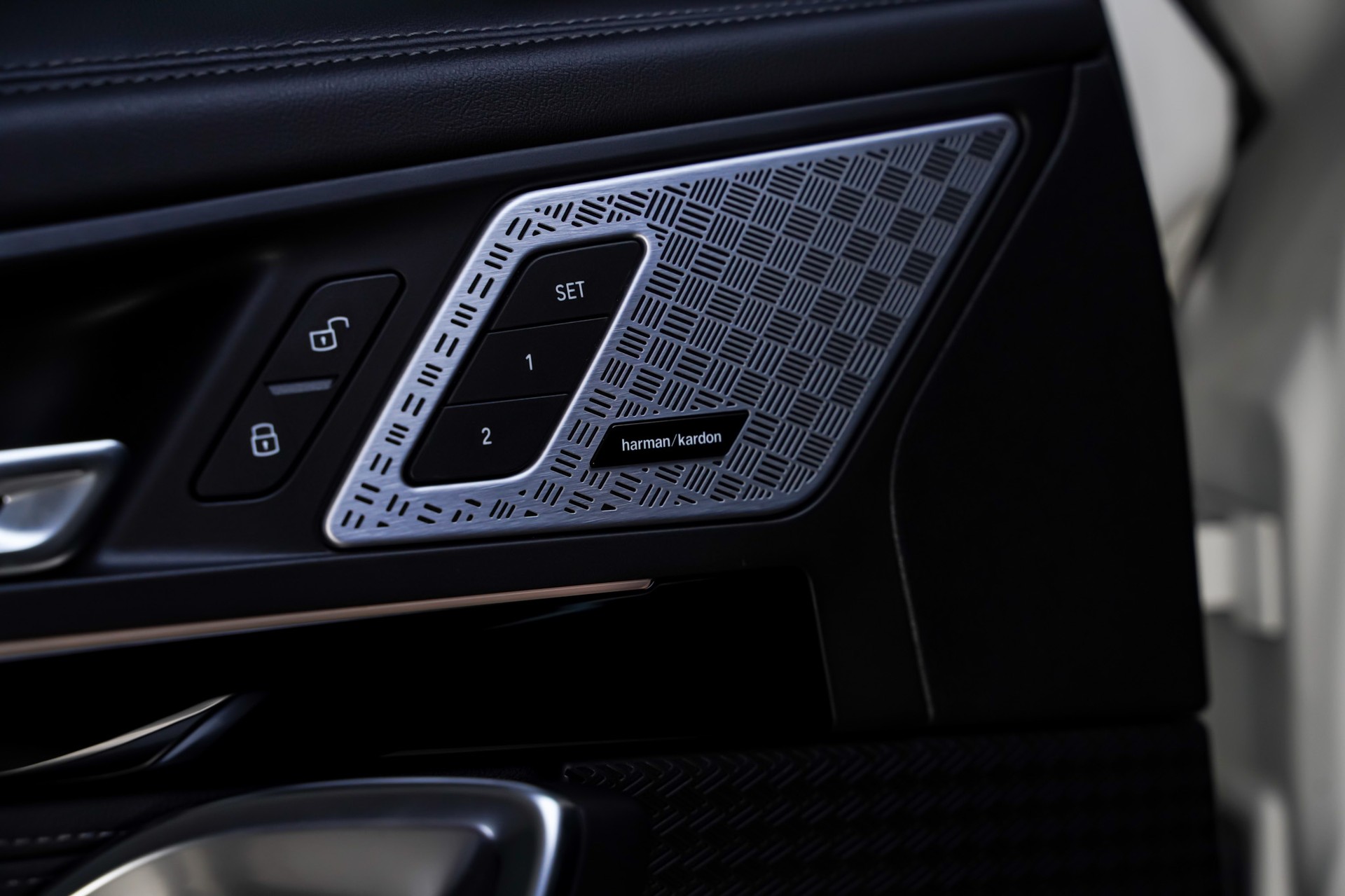 BMW X1 xDrive 23d 48V M Sport-image-9