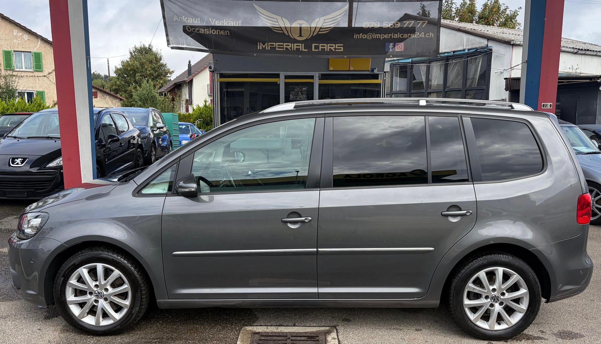 VW Touran 1.4 TSI Highline DSG-image-1