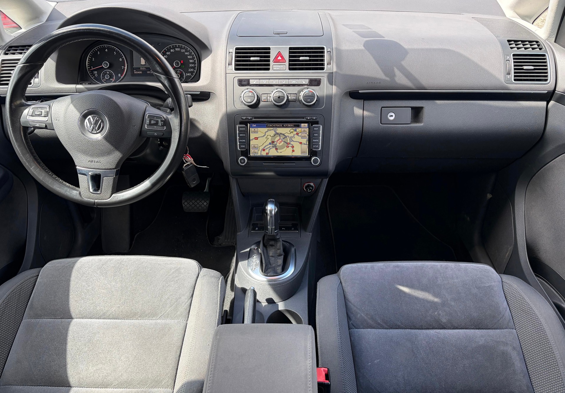 VW Touran 1.4 TSI Highline DSG-image-7