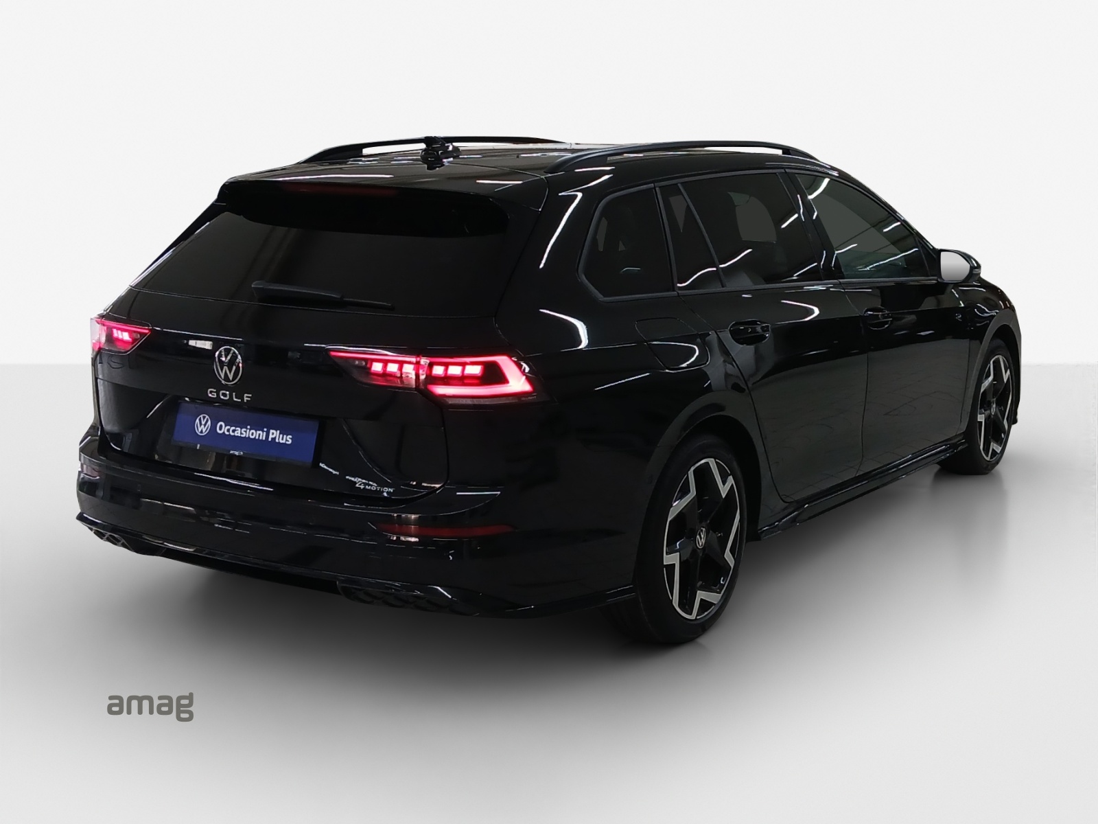 VW Golf Variant 2.0 TSI R-Line DSG 4 Motion-image-4