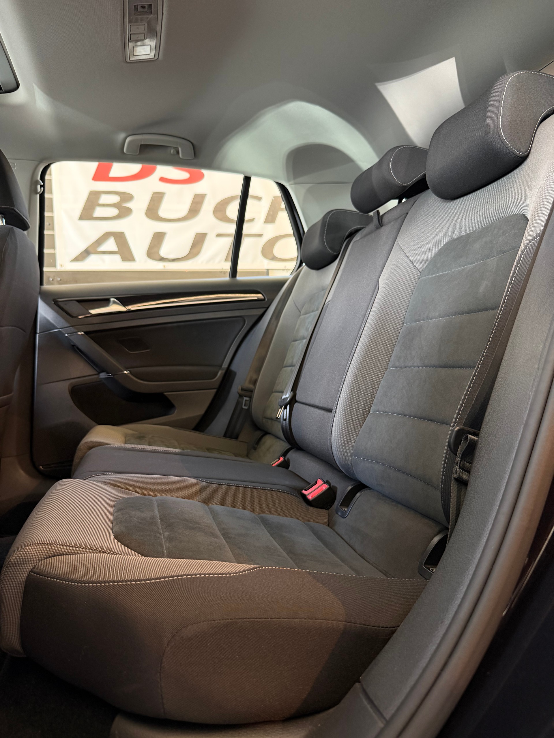 VW Golf VII 1.5 TSI 150 Highline DSG-image-7