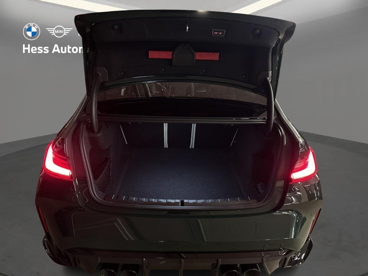 BMW M3 Competition xDrive-image-9
