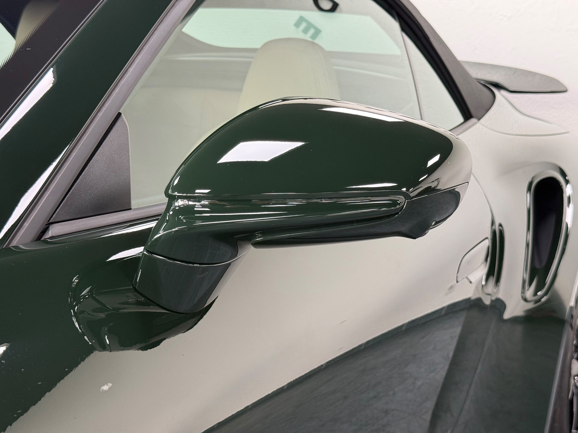 PORSCHE 911 Turbo S Cabriolet PDK-image-9
