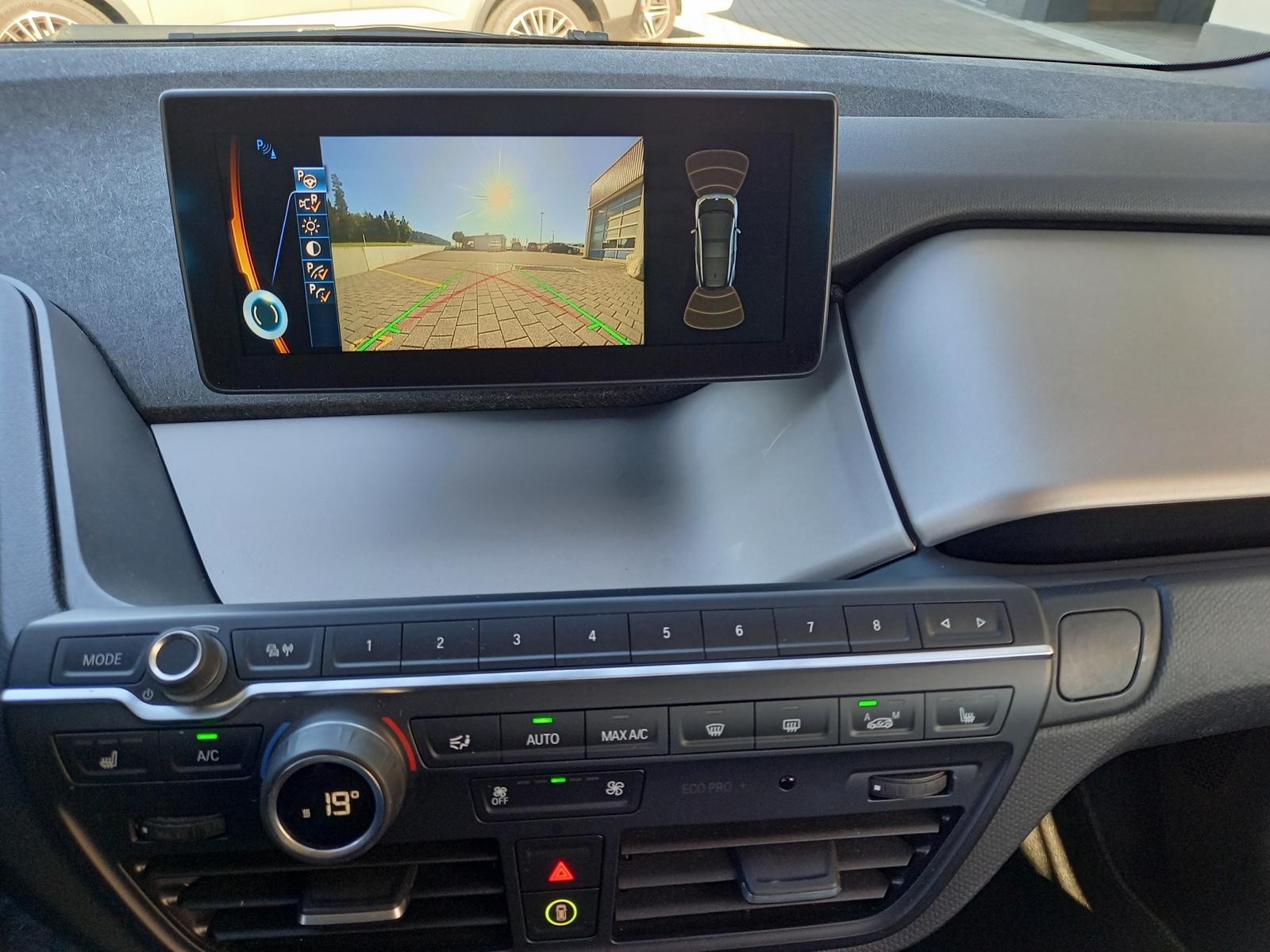 BMW i3 (94Ah)-image-8