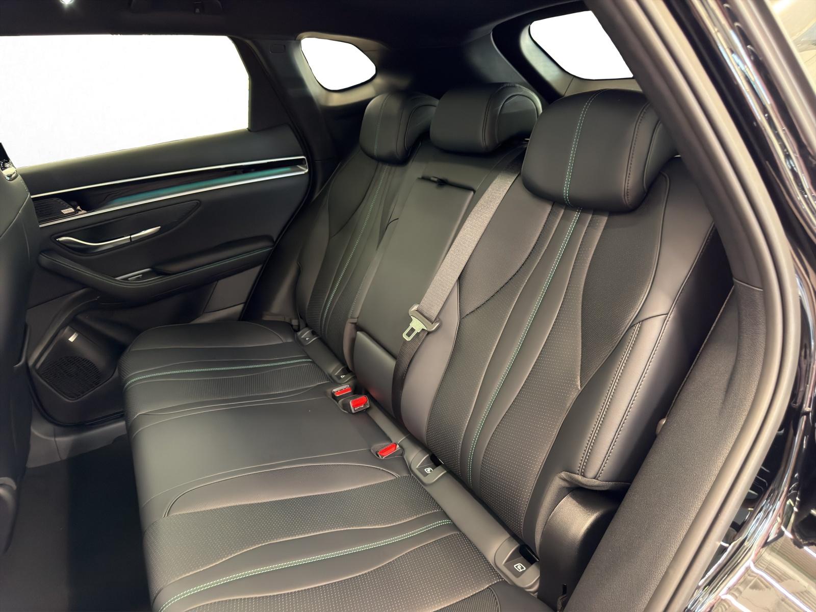 BYD Seal U DM-i Design AWD-image-17
