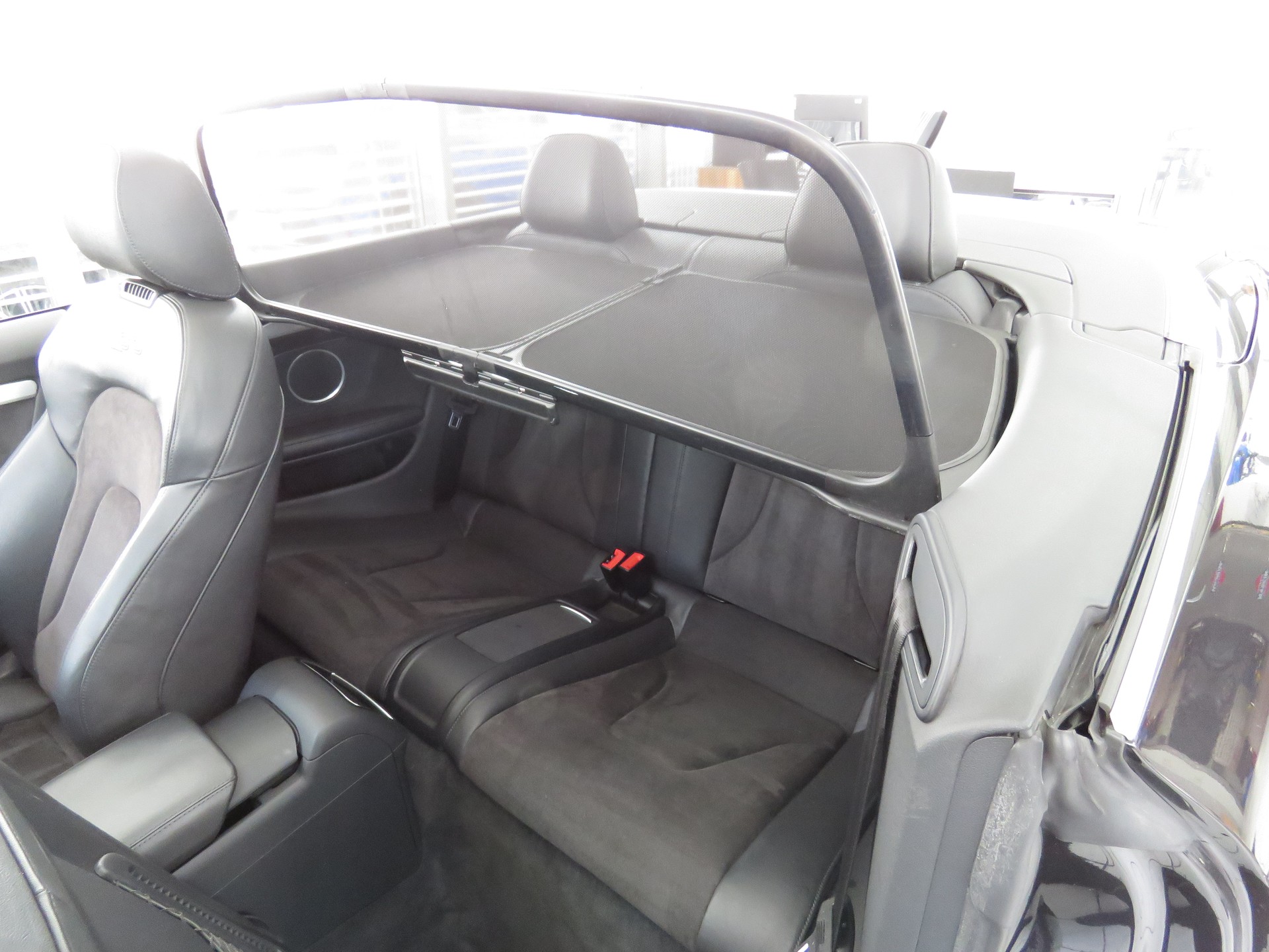 AUDI S5 Cabrio 3.0 TFSI Quattro S-tronic (Automat)-image-10