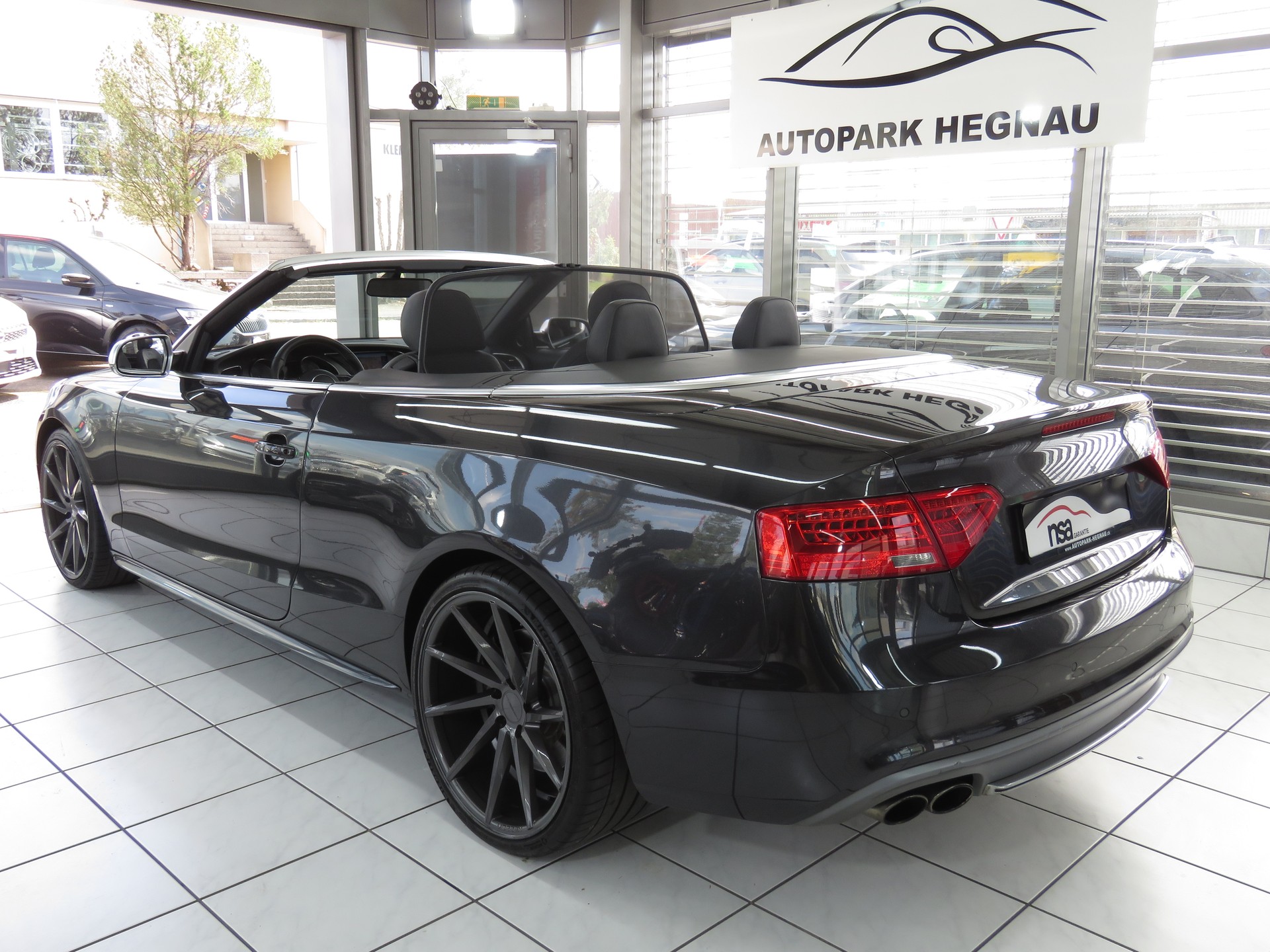 AUDI S5 Cabrio 3.0 TFSI Quattro S-tronic (Automat)-image-5