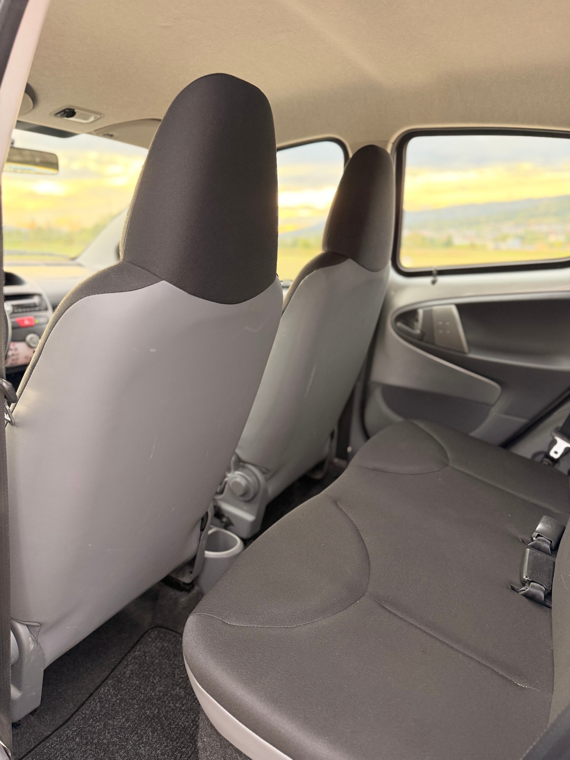 TOYOTA Aygo 1.0 Linea Terra-image-28