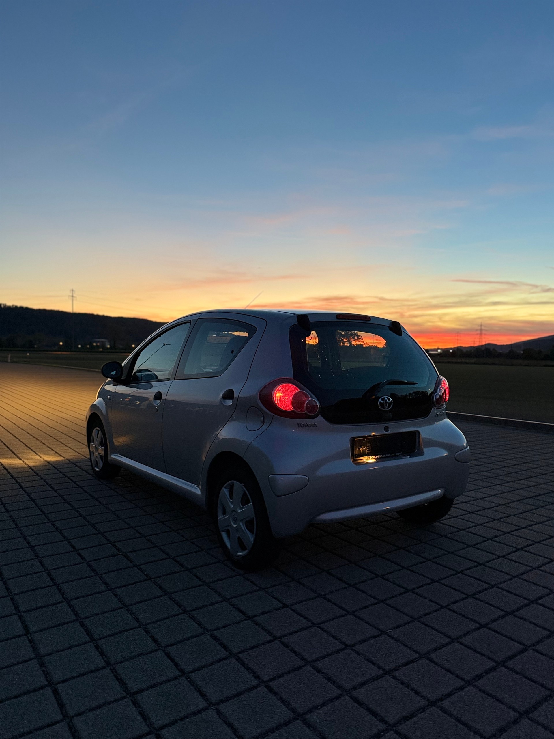 TOYOTA Aygo 1.0 Linea Terra-image-11