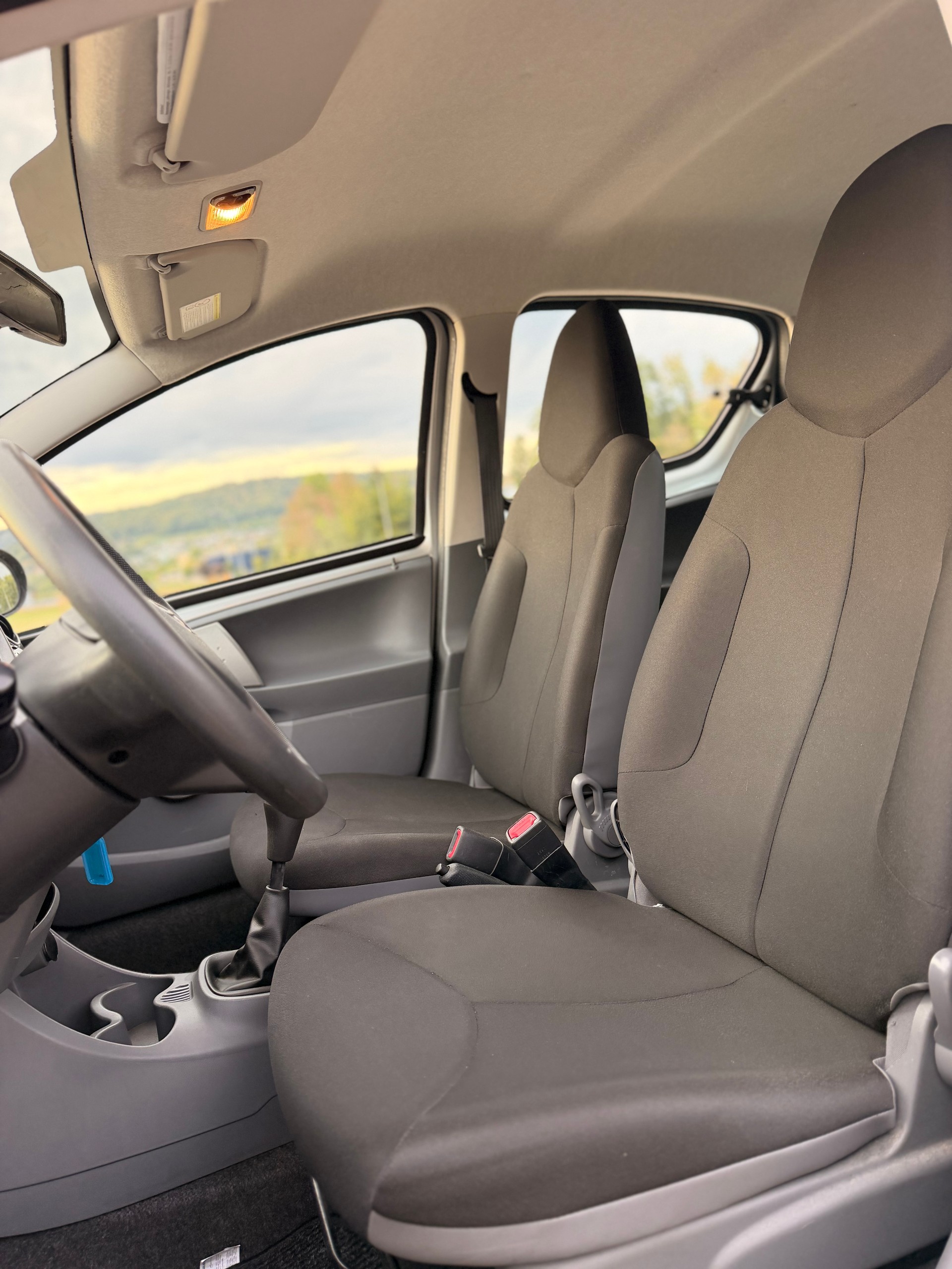 TOYOTA Aygo 1.0 Linea Terra-image-18