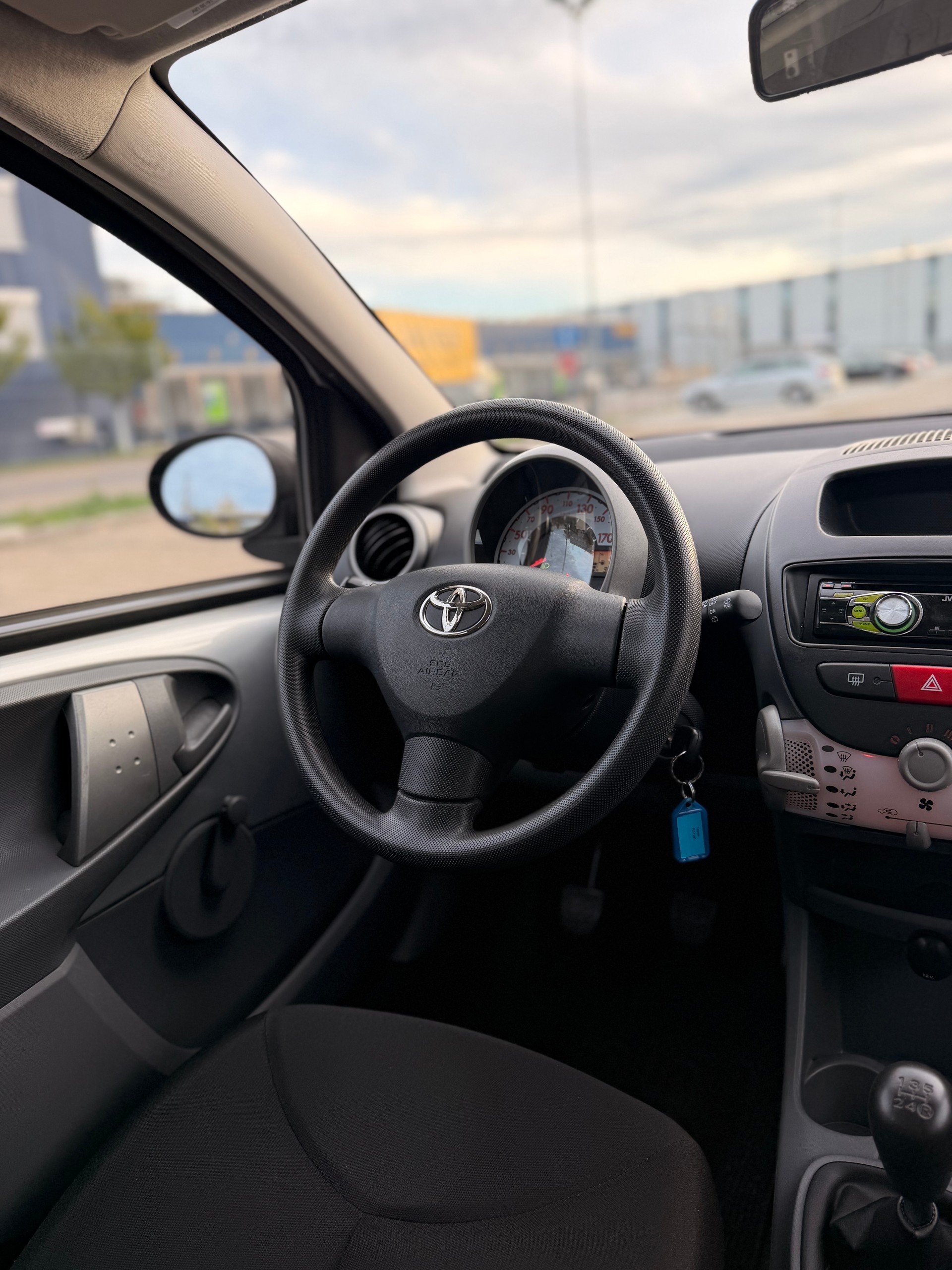 TOYOTA Aygo 1.0 Linea Terra-image-19