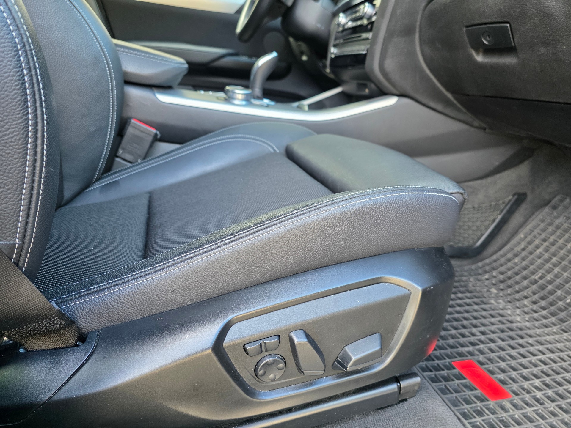 BMW X4 M 40i Steptronic-image-24