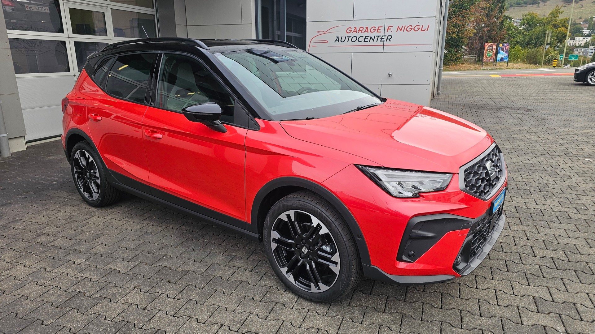 SEAT Arona 1.5 Eco TSI FR DSG-image-1