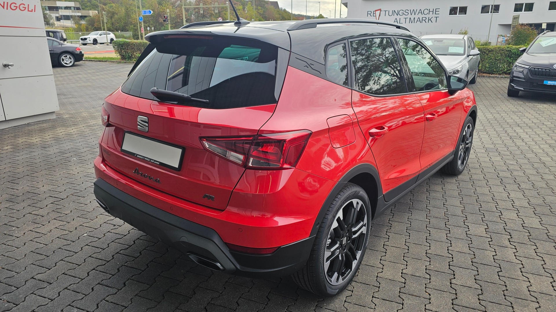 SEAT Arona 1.5 Eco TSI FR DSG-image-7